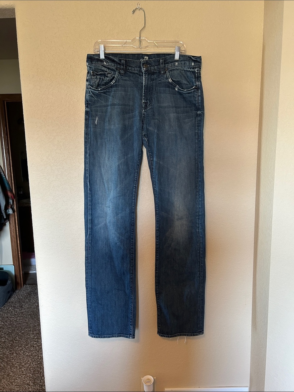 7 For All Mankind Austyn Jeans Men’s 34 Straight Leg Distressed Medium Wash